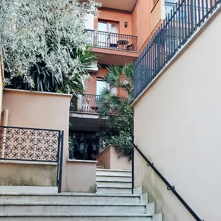 Fermata San Pietro - Con Parcheggio Apartment